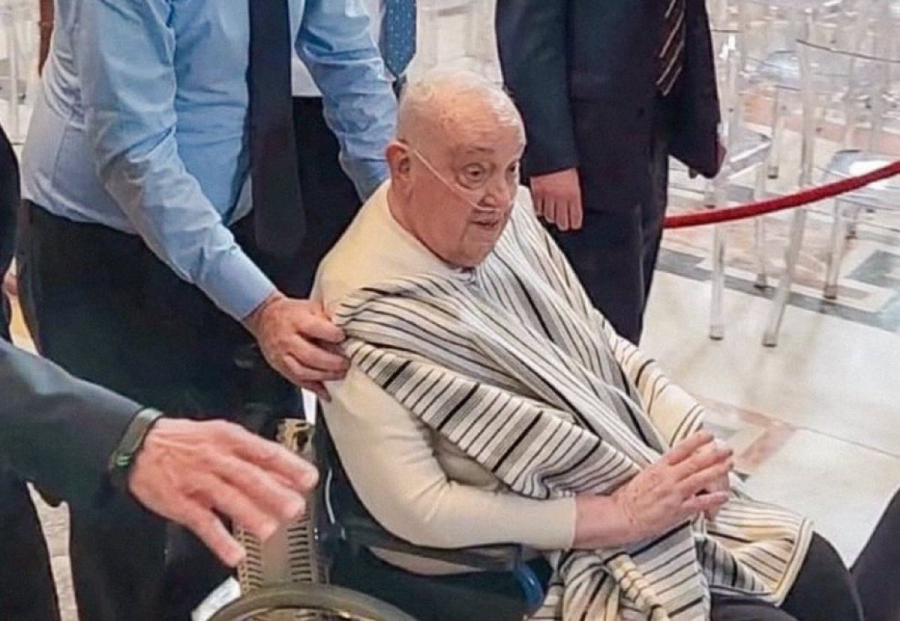 Papa Francisco Surpreende ao Reaparecer